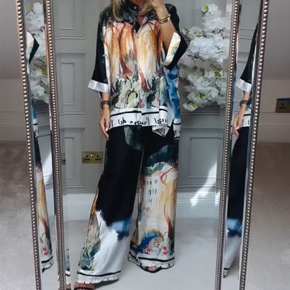 Tweedelige set: Losvallend geprint shirt + wijdpijpenbroek