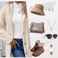 Warm damesjack met capuchon met diamantpatroon